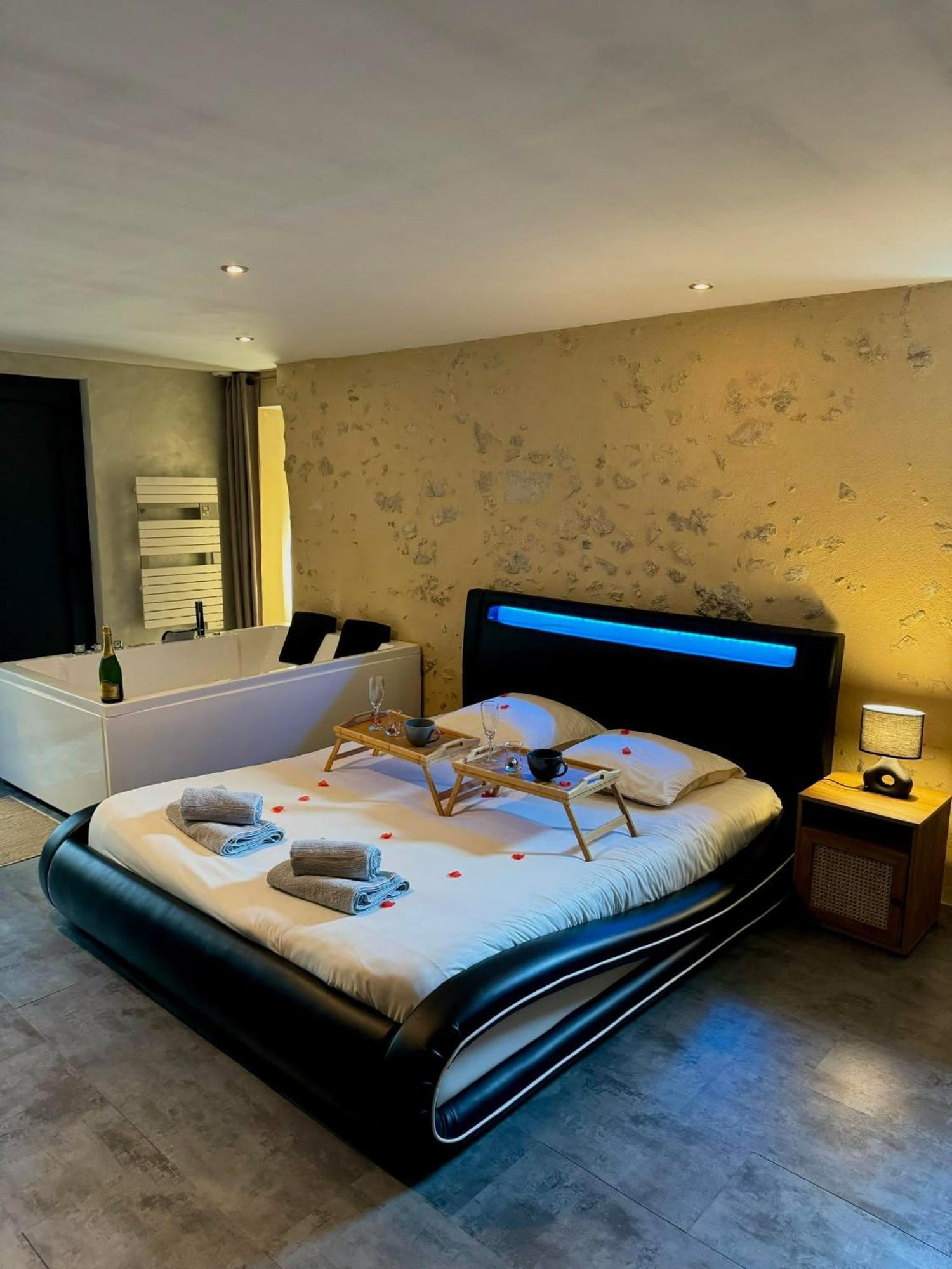Love Queen Spa Detente Blois Extérieur photo