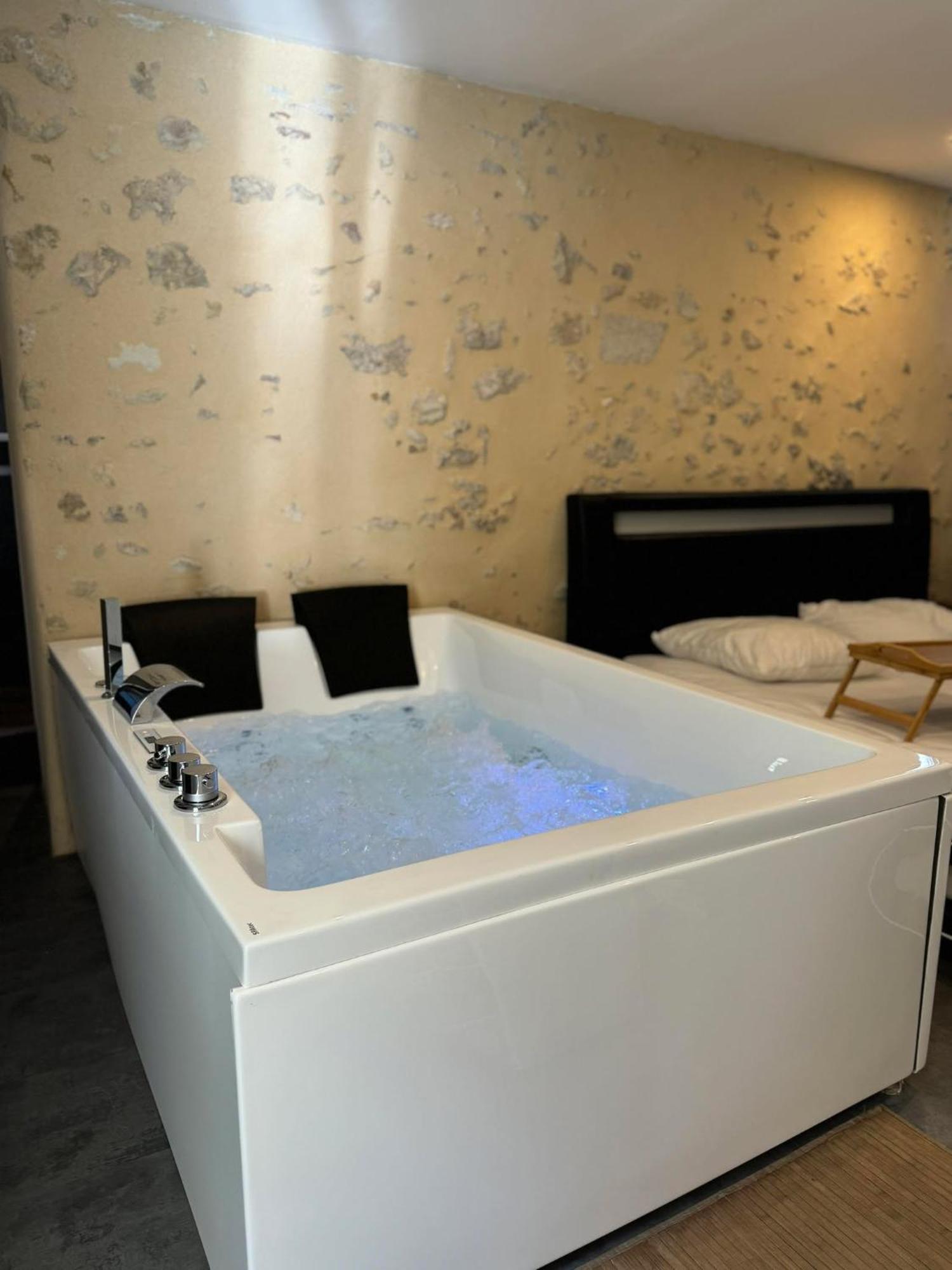 Love Queen Spa Detente Blois Extérieur photo